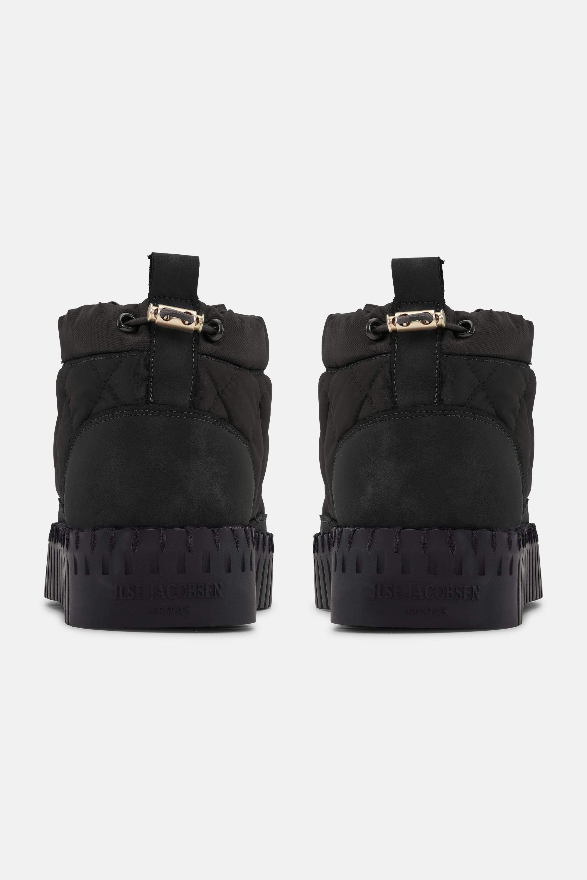 Tulip Low Padded Boot - Black Black